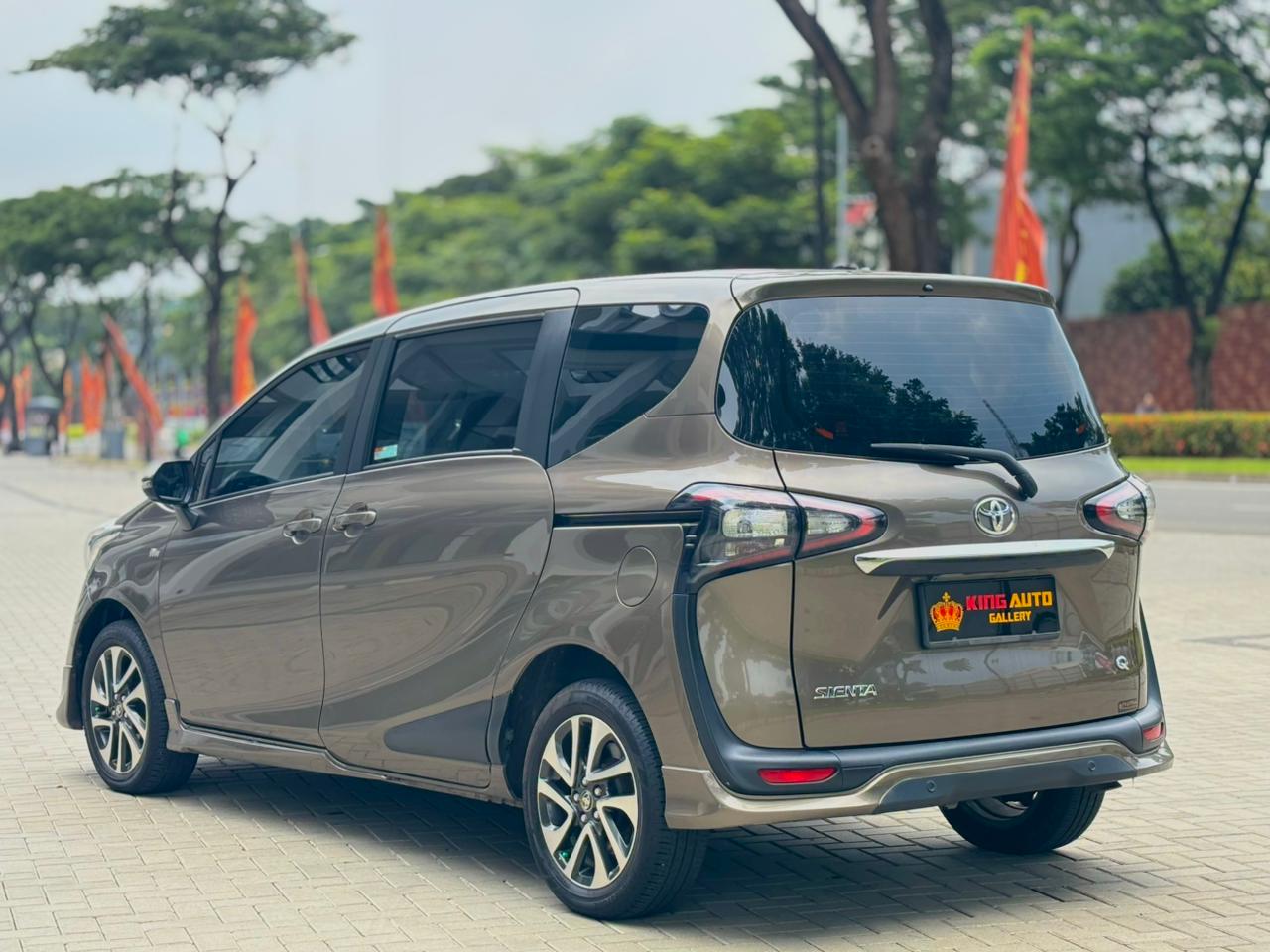 Toyota Sienta 2018